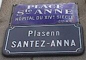 Breton bilingual signage