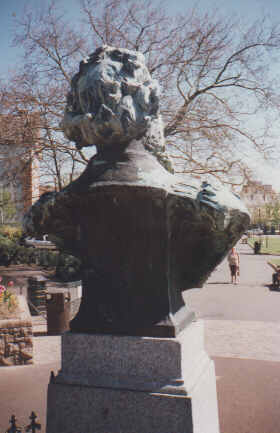 Baudains Bust from the back
